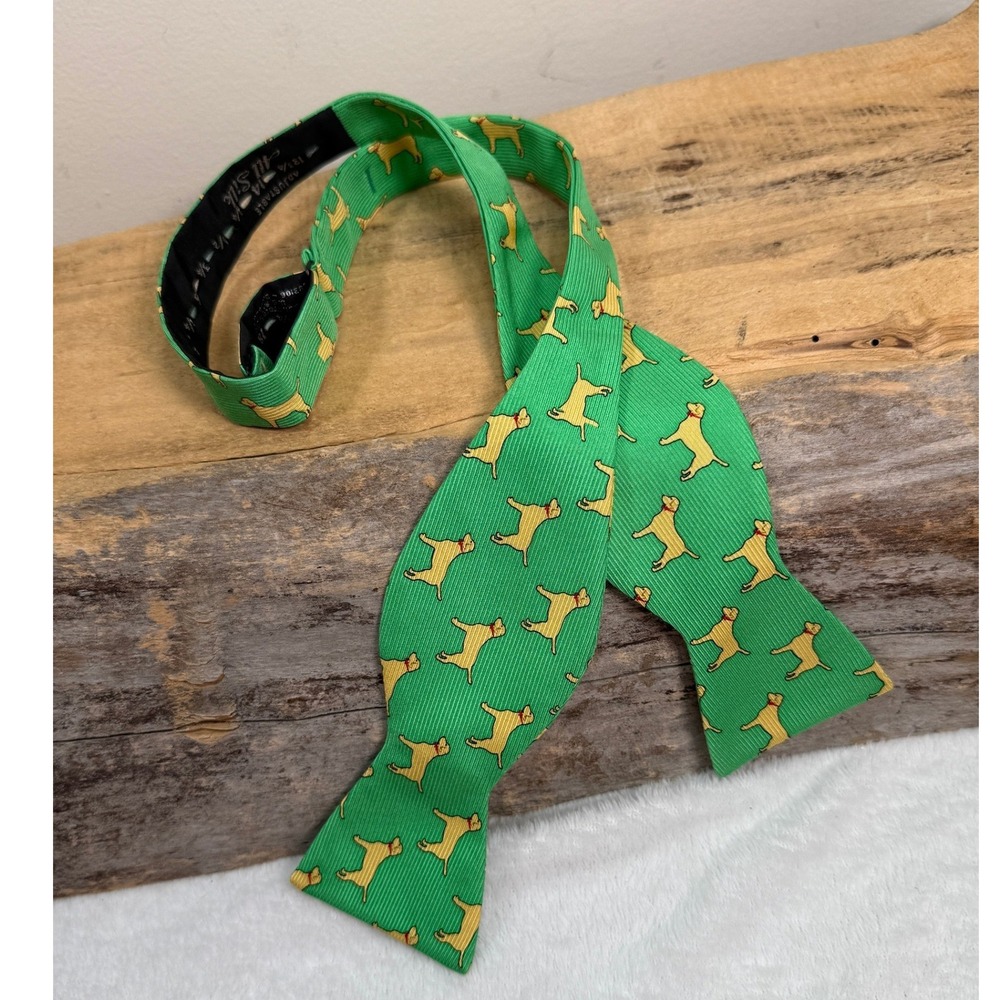 Southern Proper Mens Green Silk Labrador Retriever Dog Pattern Self-Tie Bow Tie